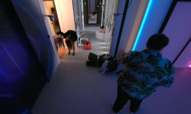 Jill is onwel afgevoerd naar het ziekenhuis