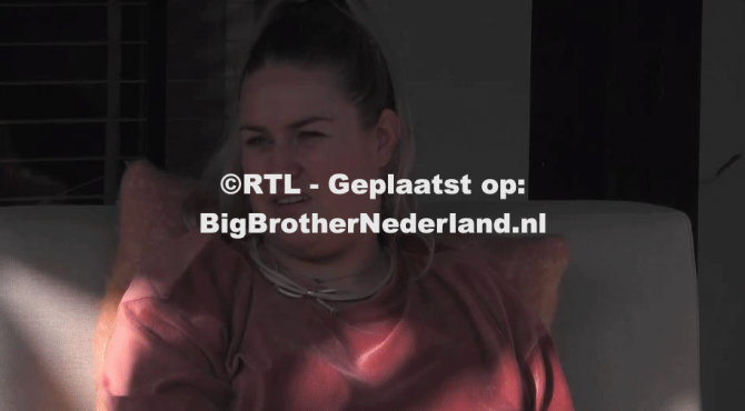 Jill geeft toe dat ze toch wat meer voelt voor Thomas dan alleen vriendschap
