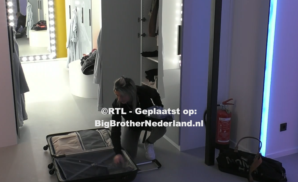 Julie moet haar koffers pakken van Big Brother, morgen gaat er iets gebeuren