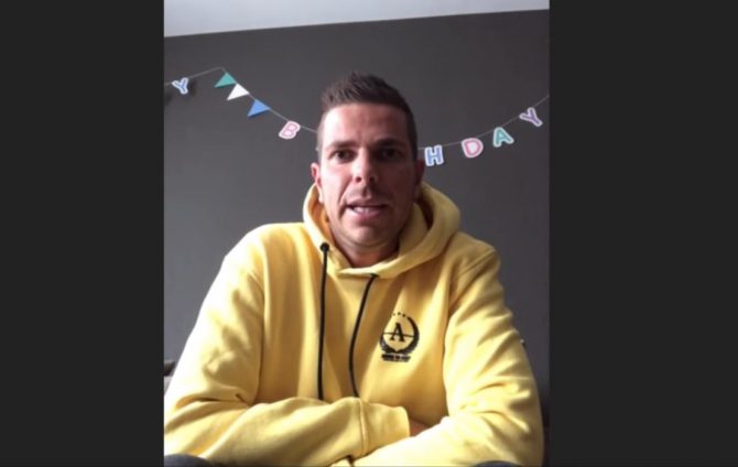Nick over zijn tijd in Big Brother en hij komt zijn belofte na, 50 euro voor Jill