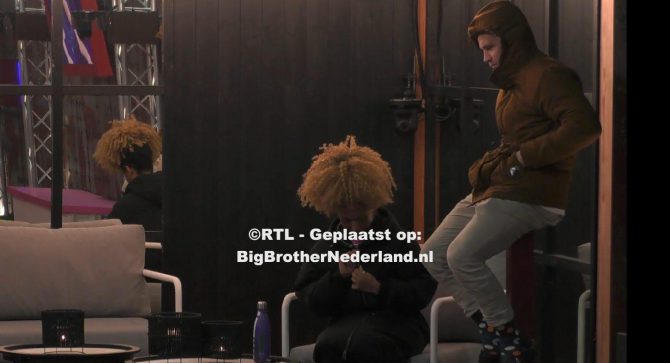 Big Brother geeft de bewoners een opdracht voor extra warm water en stem op de waardevolste bewoner