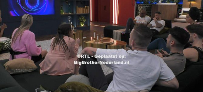 Big Brother heeft een leuke mededeling voor de bewoners, er is geen nominatie deze week!