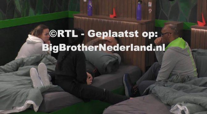 Leroy is emotioneel en de bewoners doen hunger games