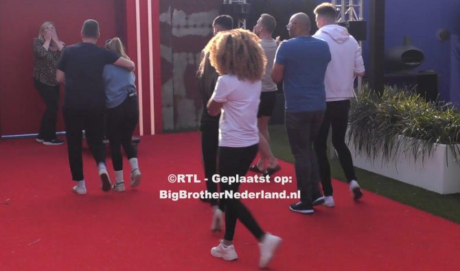 Oud Big Brother bewoners verlaten het huis en Big Brother maakt de jackpot bekend