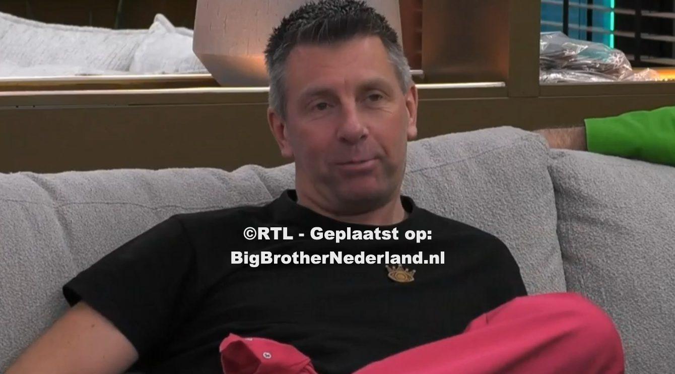 Bart moet vandaag een spel spelen in de secret room, dat heeft de kijker besloten