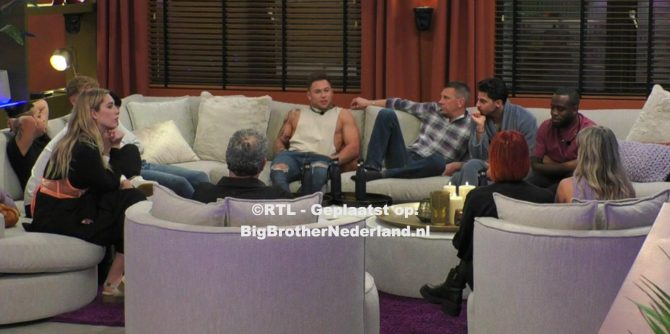 Het derde seizoen van Big Brother is begonnen, een bewoner verlaat het huis alweer!
