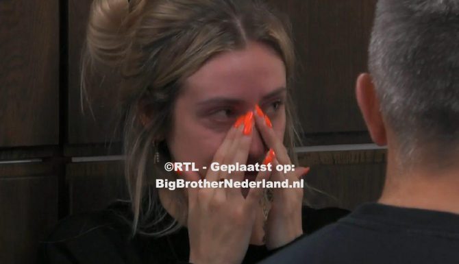 Big Brother heeft een nieuw spel, de hond van Jolien is in het huis geweest