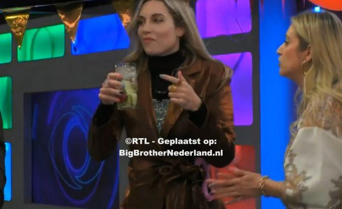 Er maken nog 4 deelnemers kans om mee te doen aan de power of nomination game en een feest voor Charlotte
