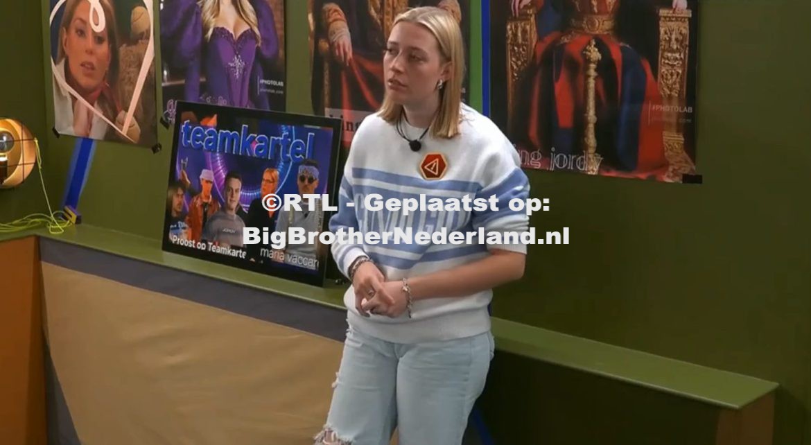 Sharice denkt dat ze niet goed staan in de buitenwereld, ze vertelt hoe de podcast opname ging